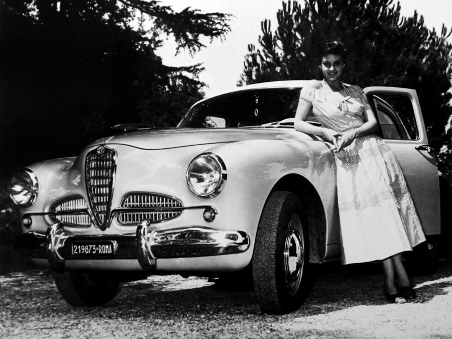  Alfa Romeo 1900 Berlina (1483) 1950 года  (фото 10 из 13)